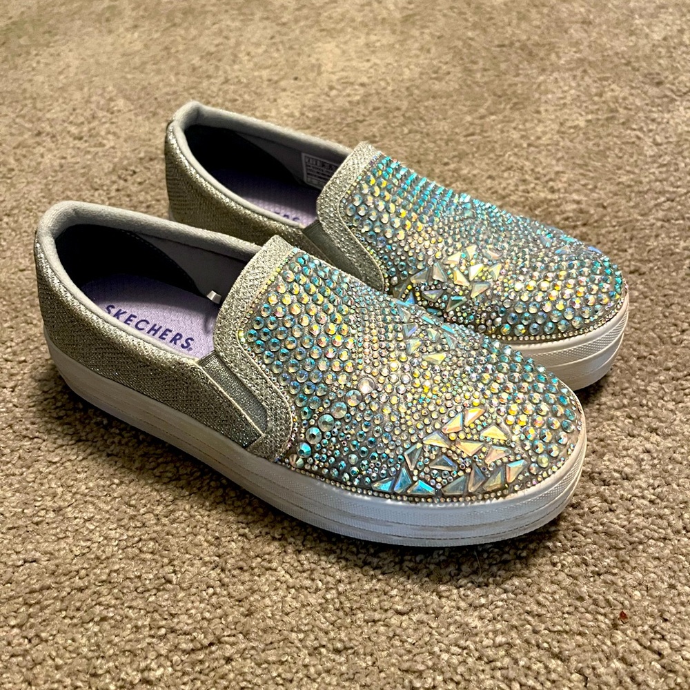 EUC Skechers Girls RARE Rhinestone Memory Foam Slip-on Sneakers